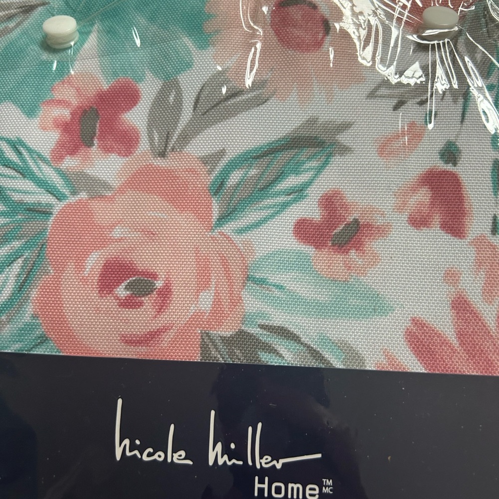 Nicole miller indoor outdoor table cloth watercolor floral round 70” zipper umbr - Picture 5 of 5